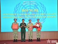 军医学院向八号二级野战医院交付任务